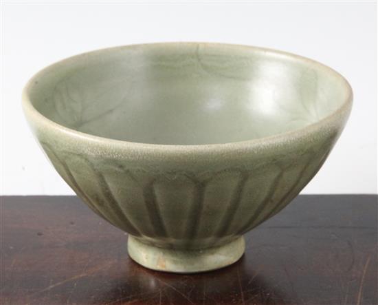 A Chinese Longquan celadon petal lobed bowl, Song / Yuan dynasty, 15cm